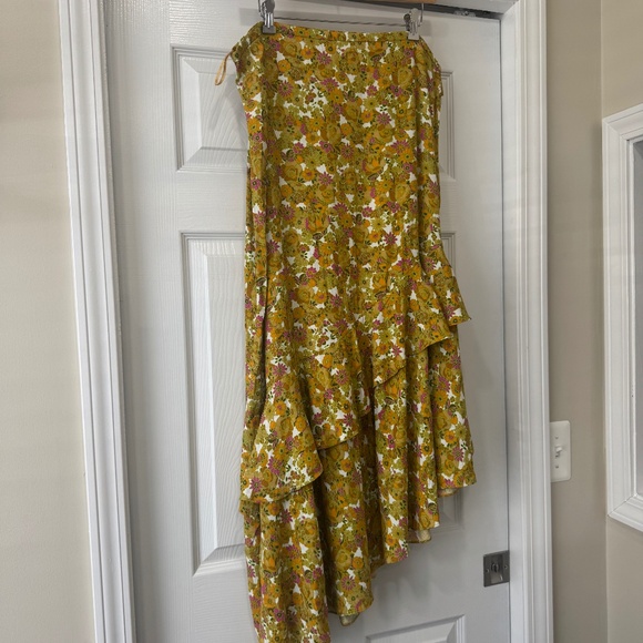 Ted Baker Asymmetrical Midi Skirt NWOT - Picture 5 of 11